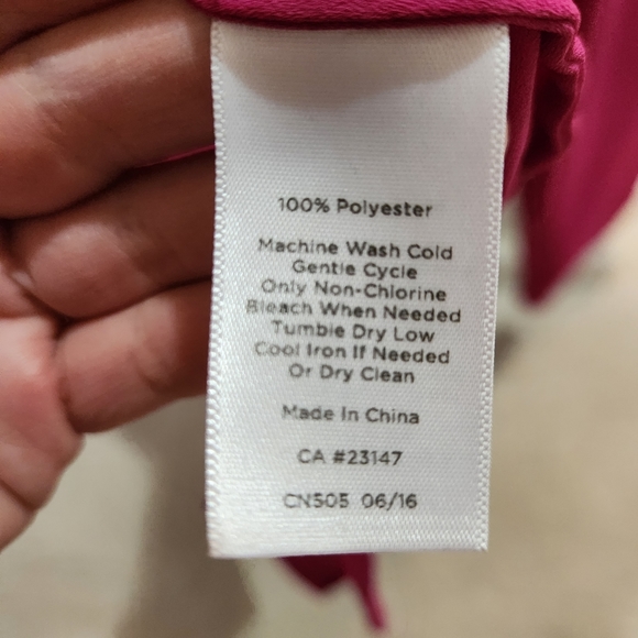 Talbots Women's Fuchsia Collarless Blouse, size S - Picture 4 of 6
